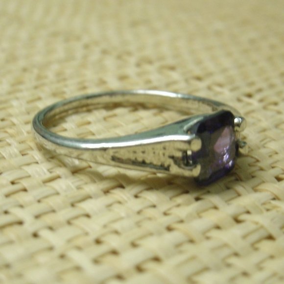 Sterling Silver Plated CZ Ring faceted dark purple - Picture 2 of 8